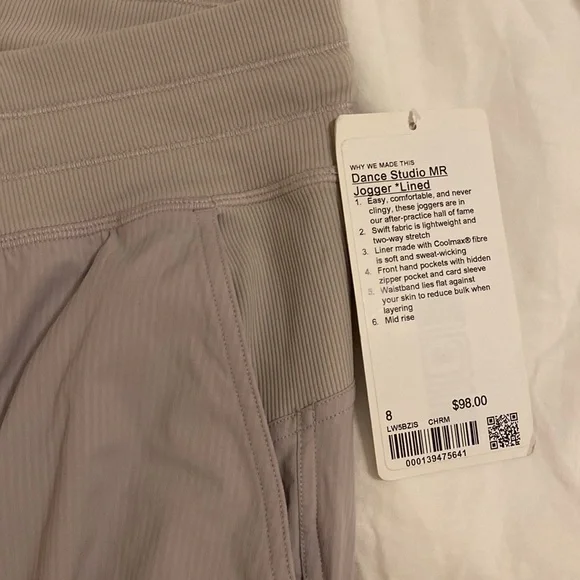 Size 8 Lululemon joggers - Picture 2 of 2
